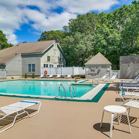 Coastal Mashpee Condo 2 Mi To Beach And Pool Access Exterior photo