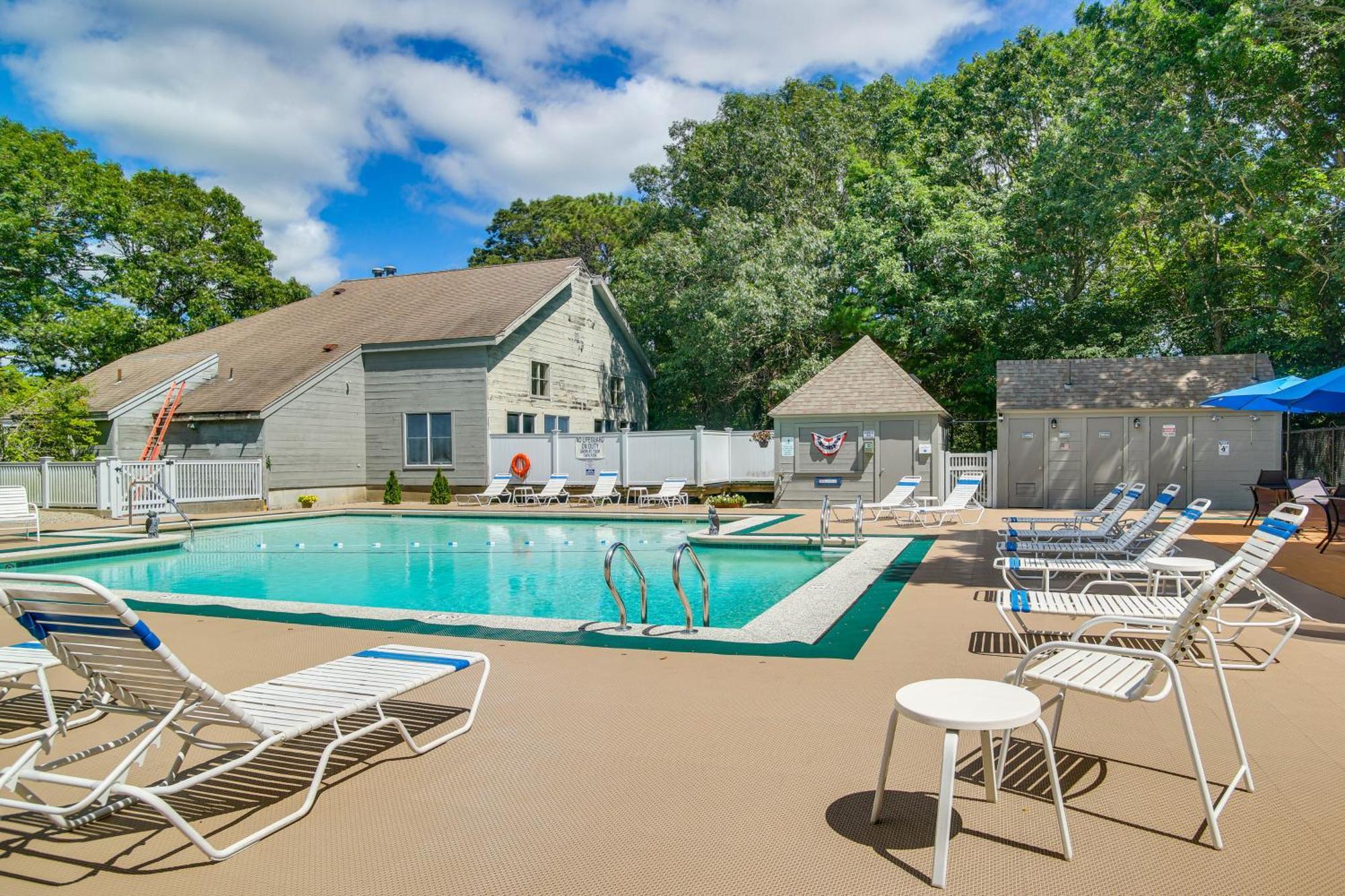 Coastal Mashpee Condo 2 Mi To Beach And Pool Access Exterior photo