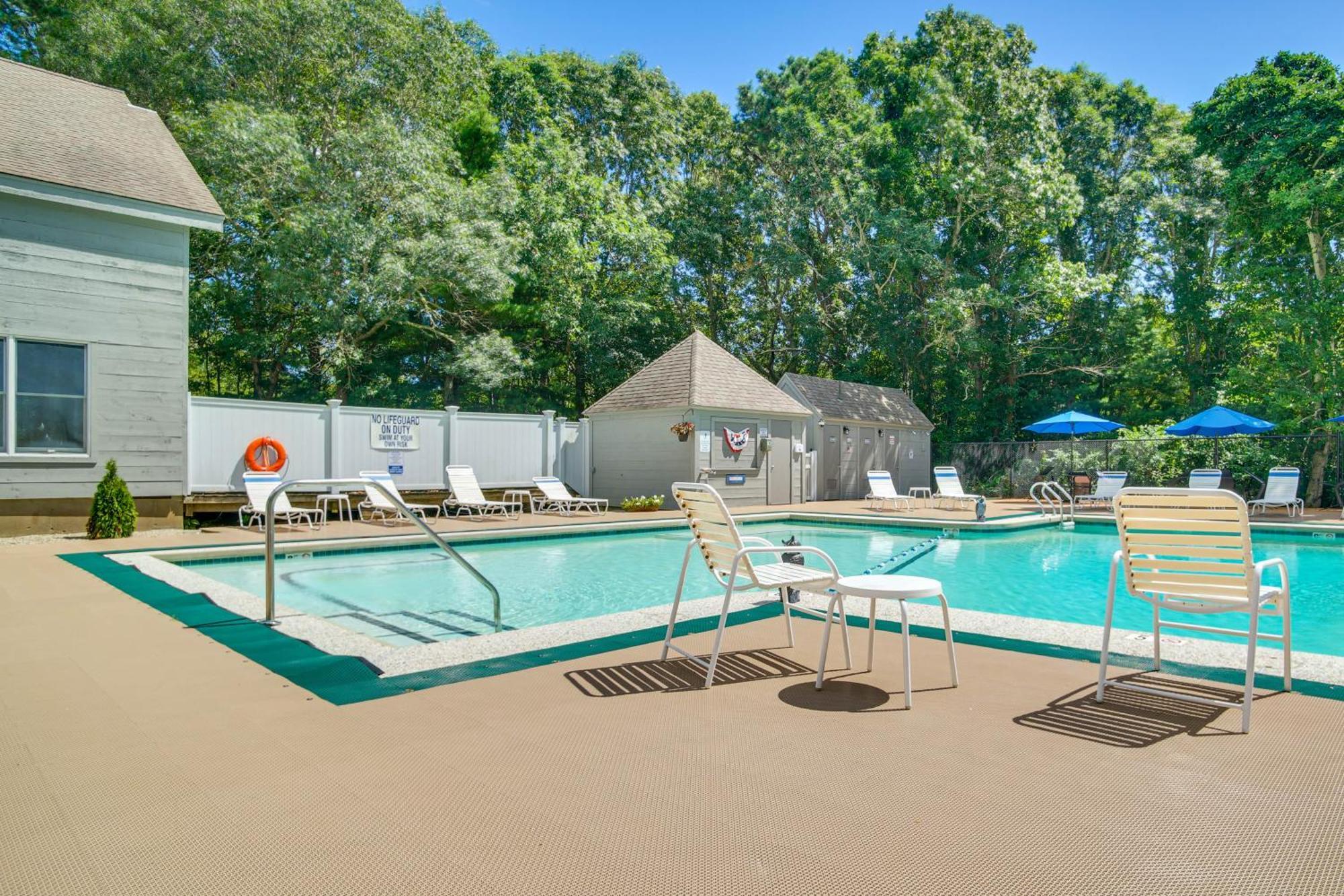 Coastal Mashpee Condo 2 Mi To Beach And Pool Access Exterior photo